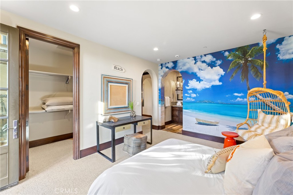 16 Shore Walk