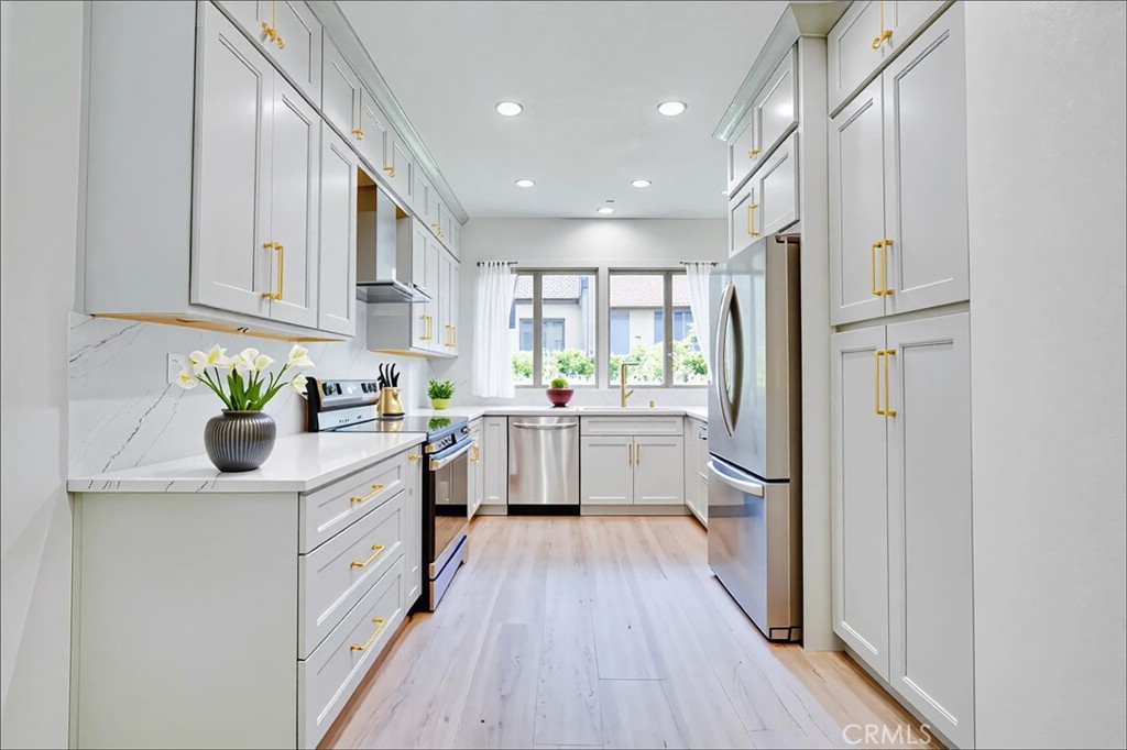 417 Bay Hill Drive