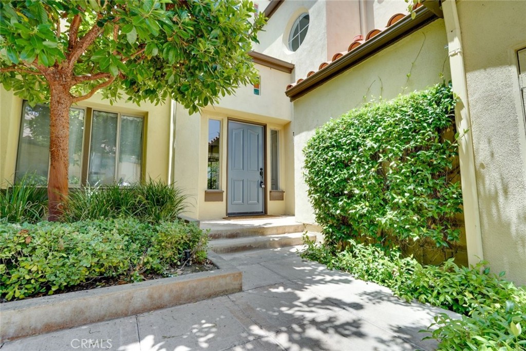 417 Bay Hill Drive