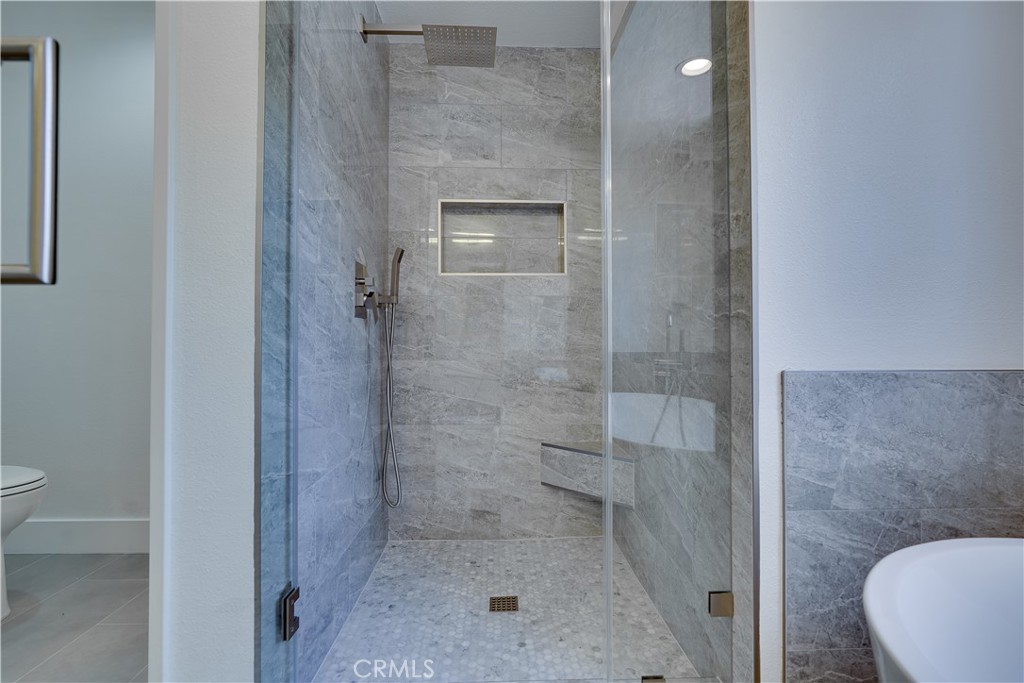 417 Bay Hill Drive