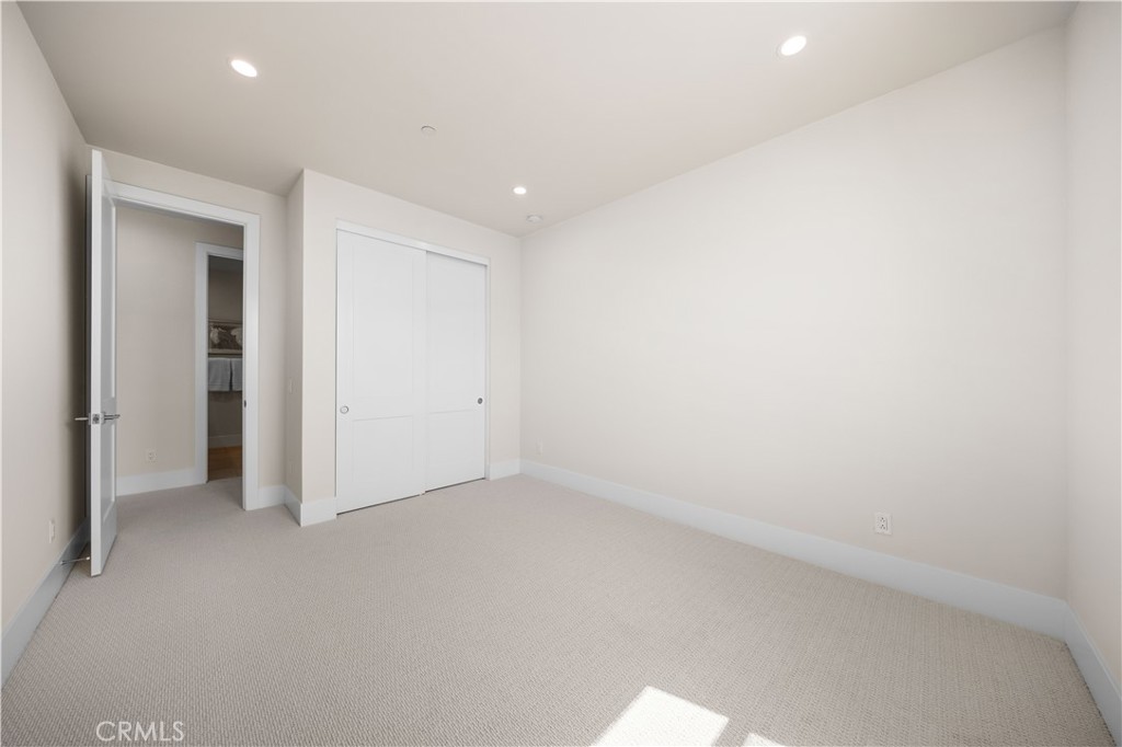 122 Mossvine