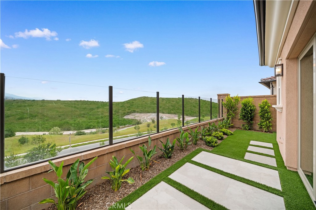 122 Mossvine