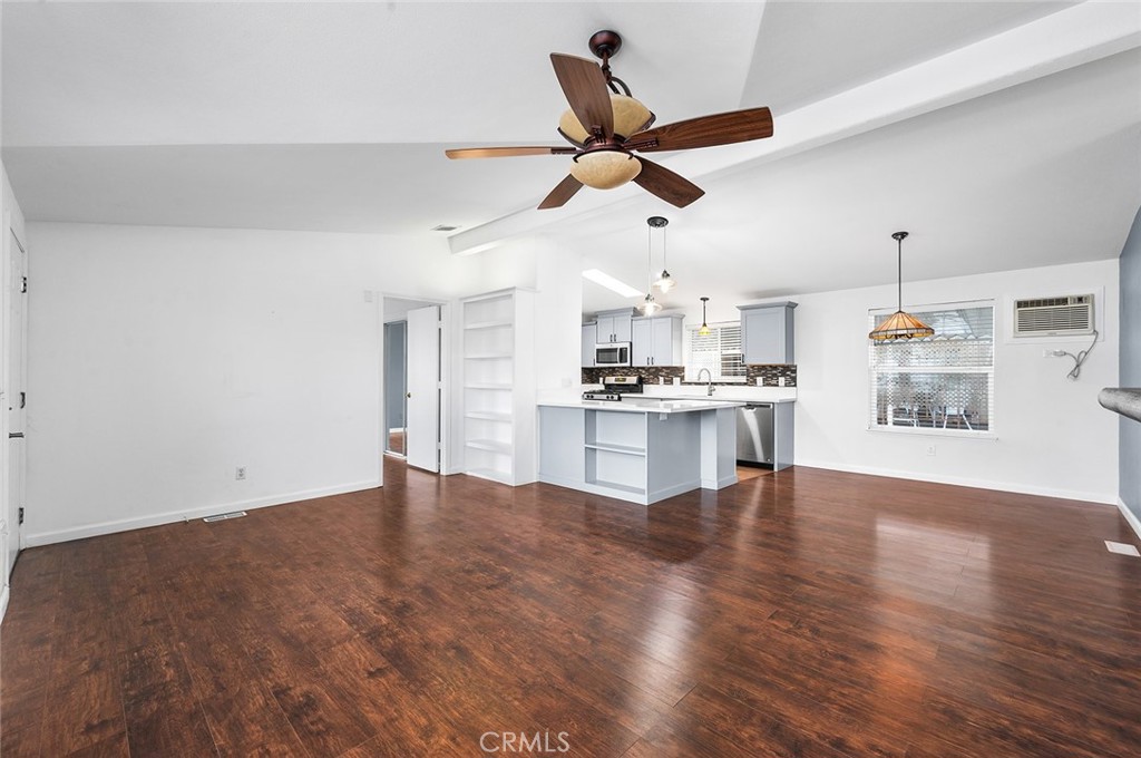 9850 Garfield 33