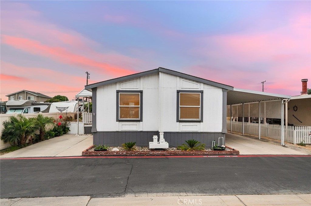 9850 Garfield 33