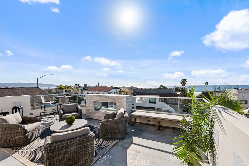 2540 Manhattan Avenue