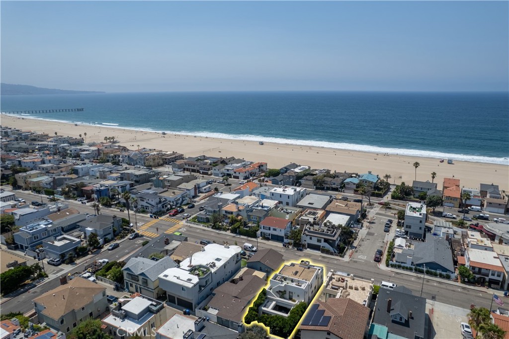 2540 Manhattan Avenue