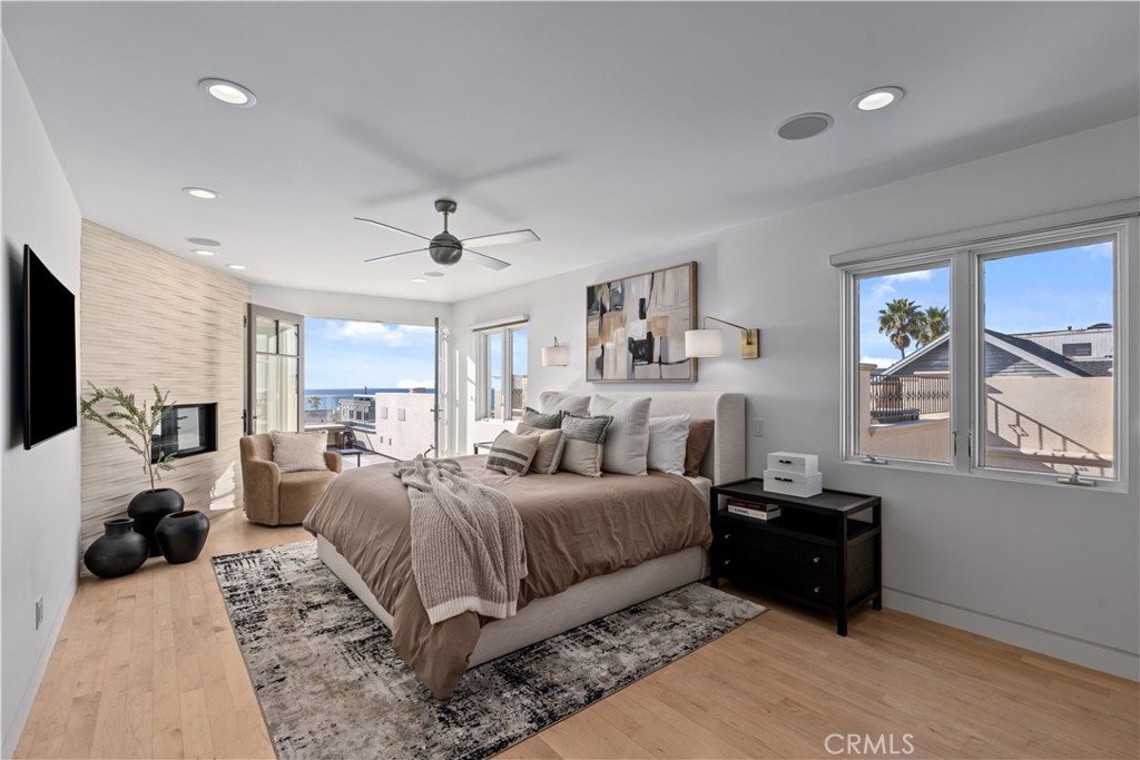 2540 Manhattan Avenue