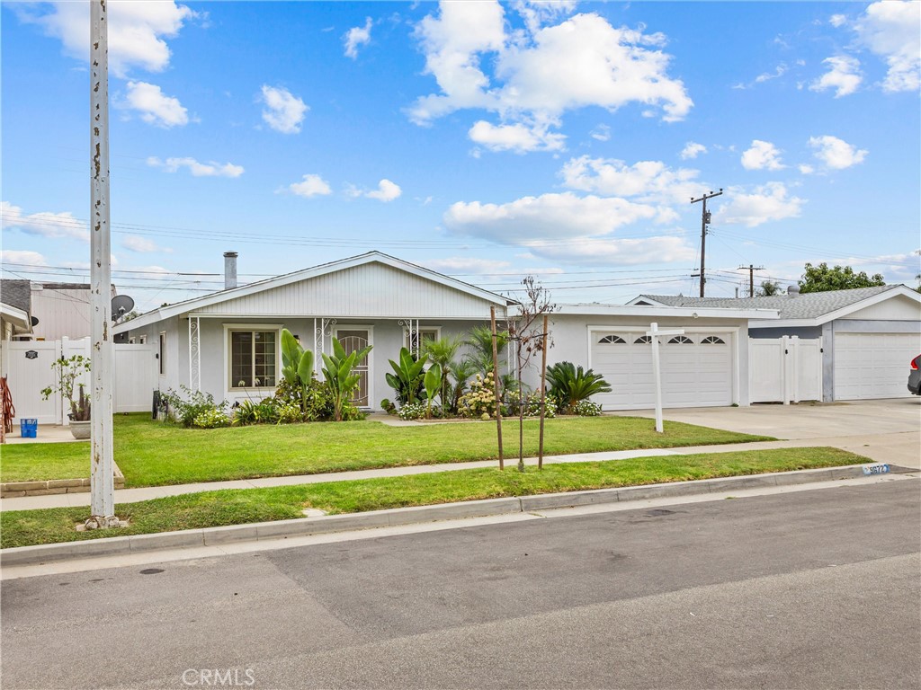 9672 Albacore Dr