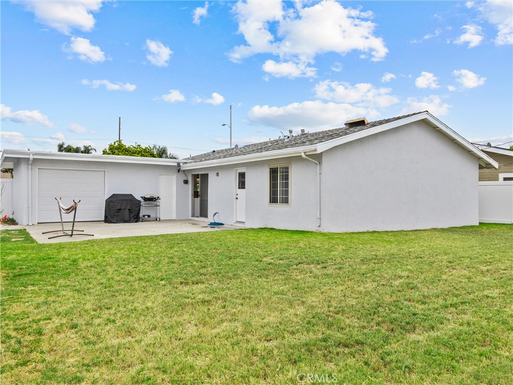 9672 Albacore Dr