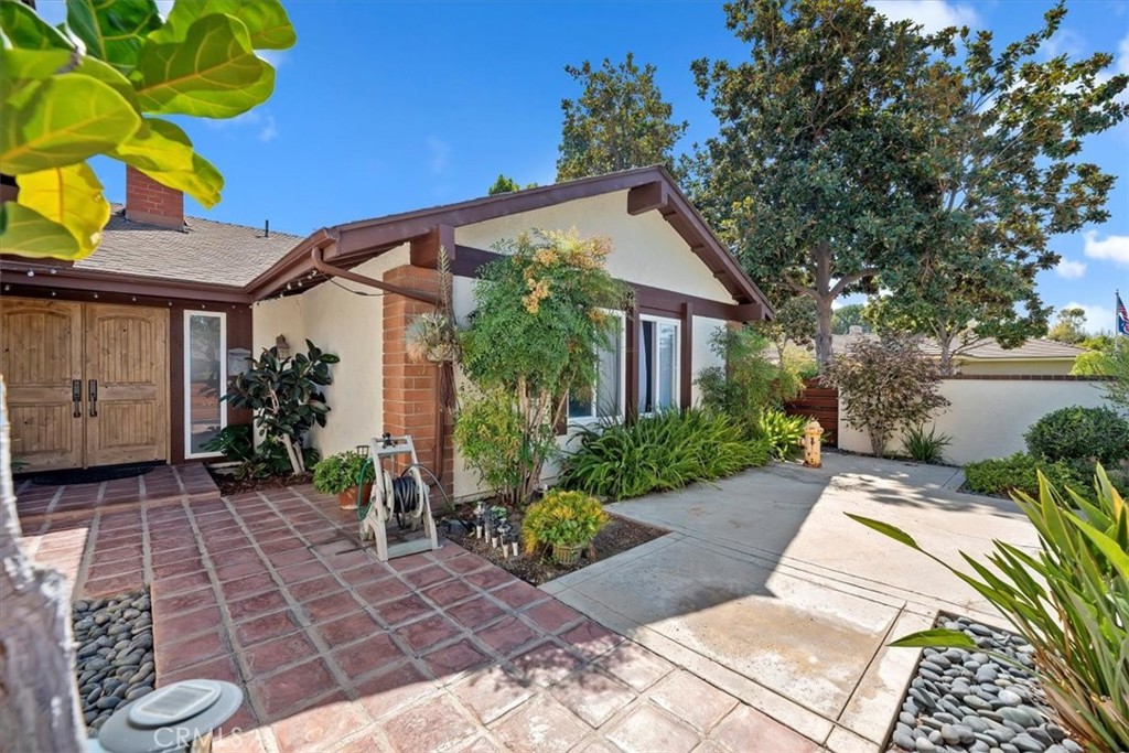 17902 Lucero Way