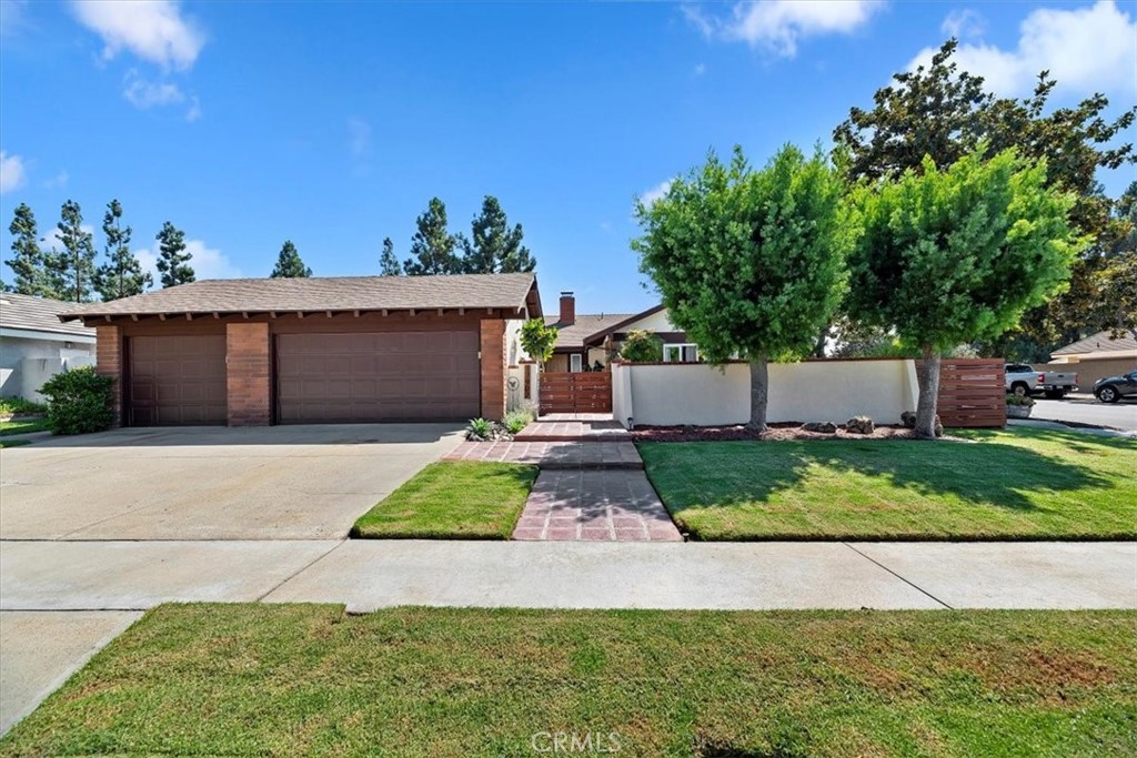 17902 Lucero Way