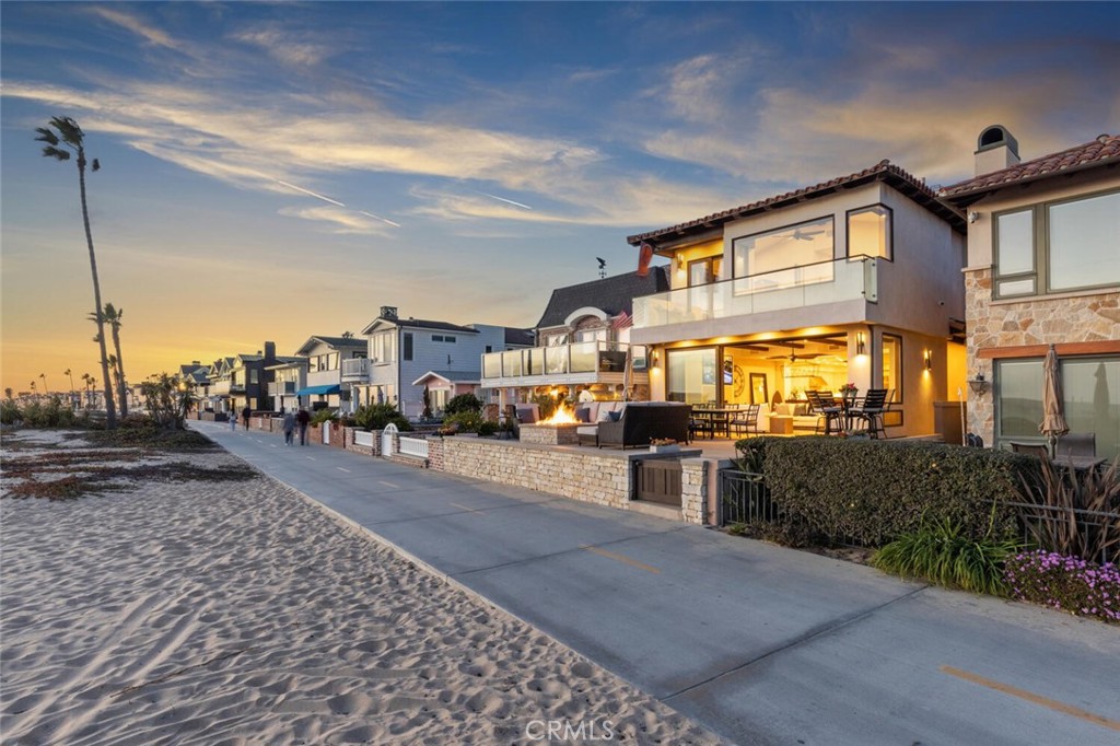 310 E Oceanfront