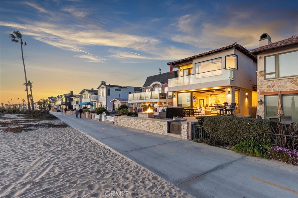 310 E Oceanfront