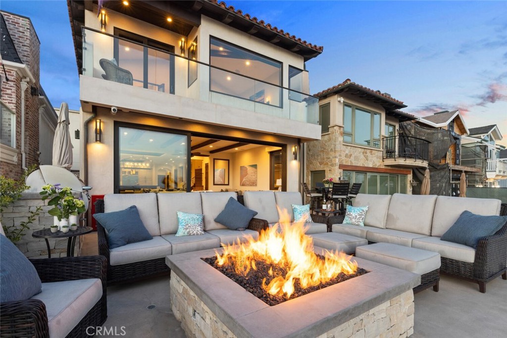 310 E Oceanfront