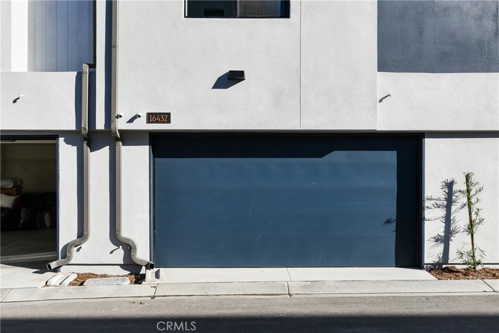 16432 Compass Avenue