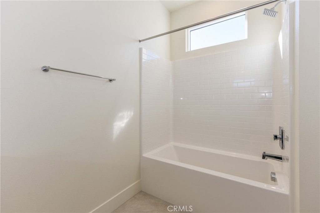 16432 Compass Avenue