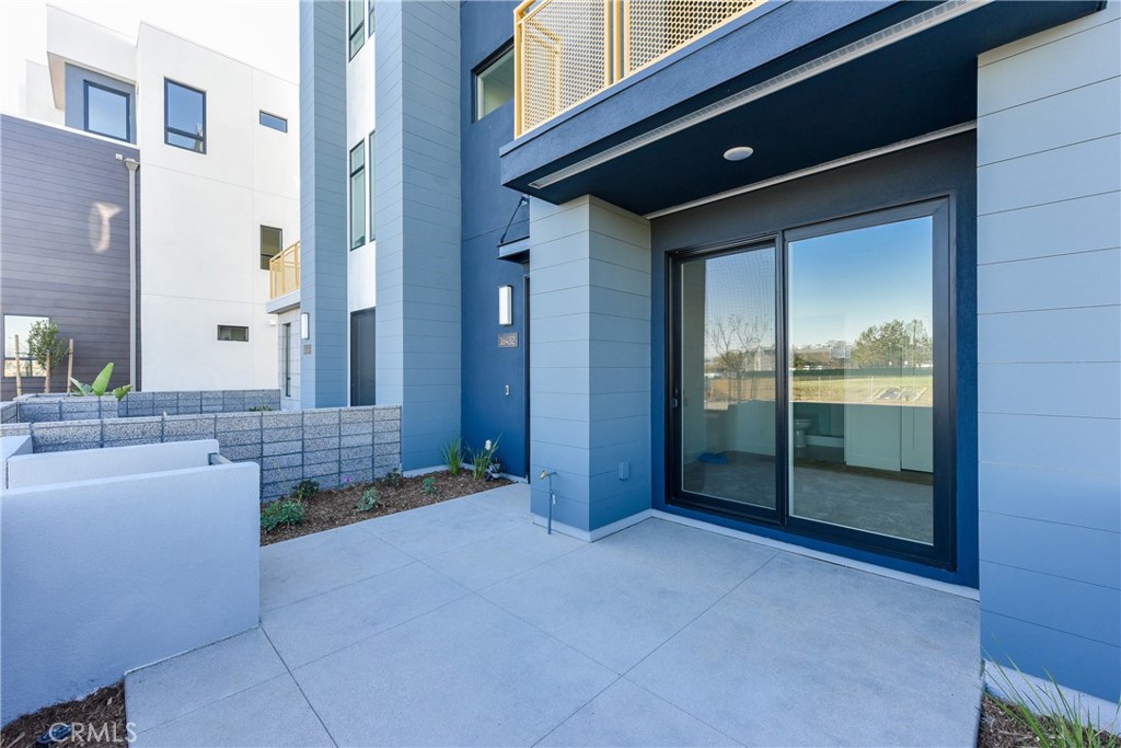 16432 Compass Avenue