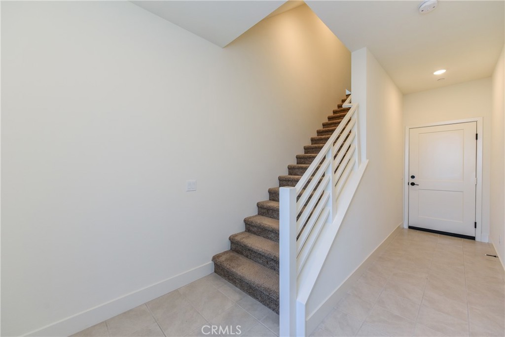 16432 Compass Avenue