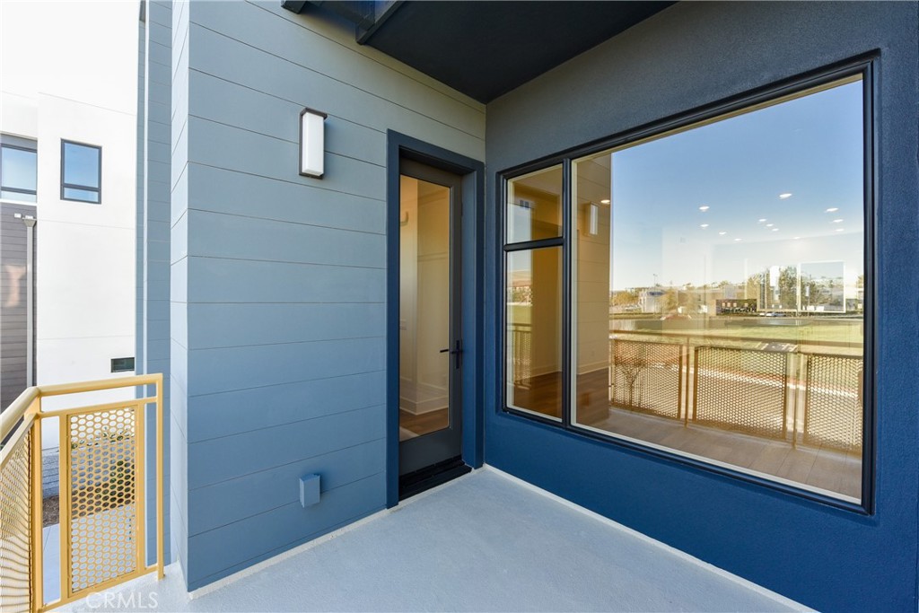 16432 Compass Avenue