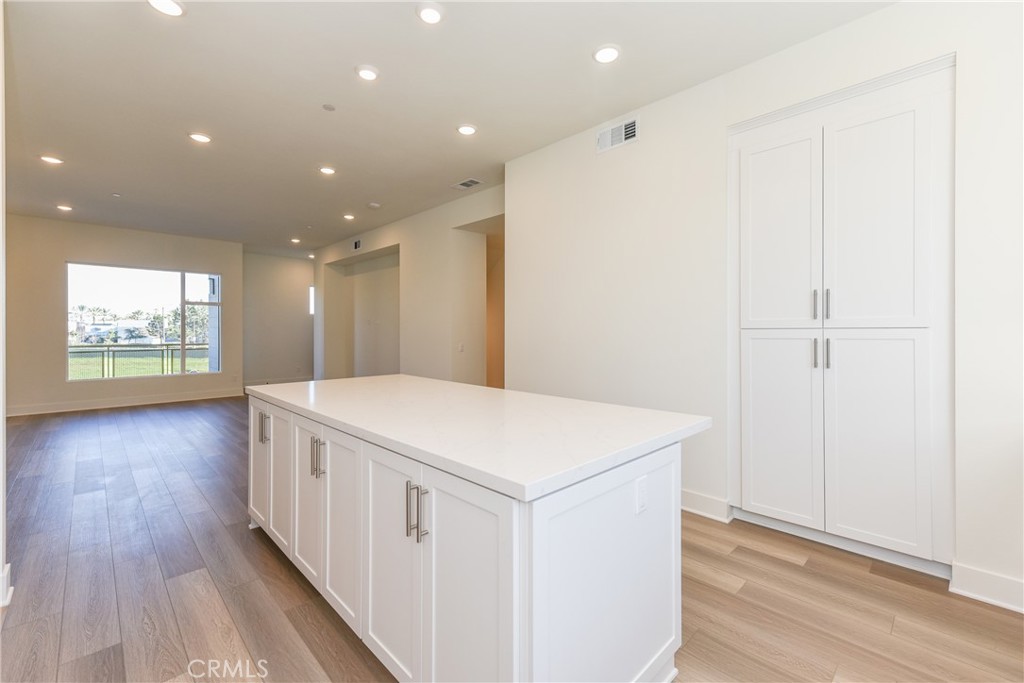 16432 Compass Avenue