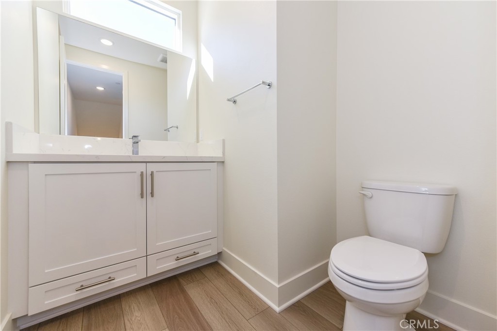 16432 Compass Avenue