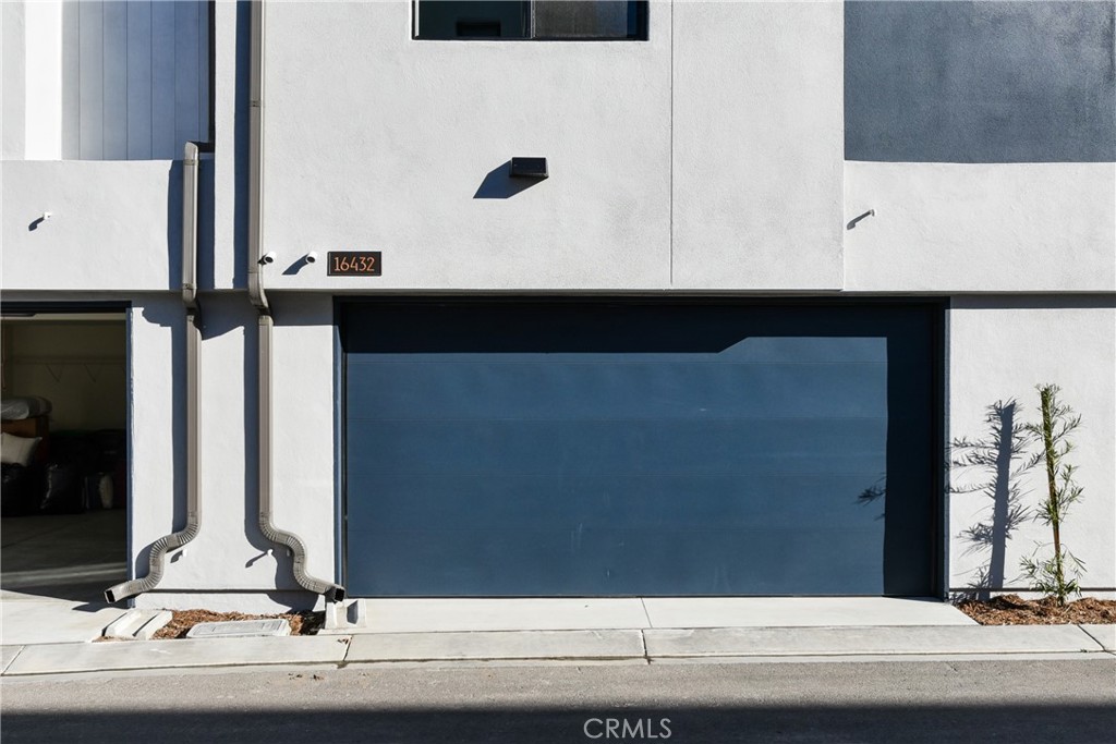 16432 Compass Avenue