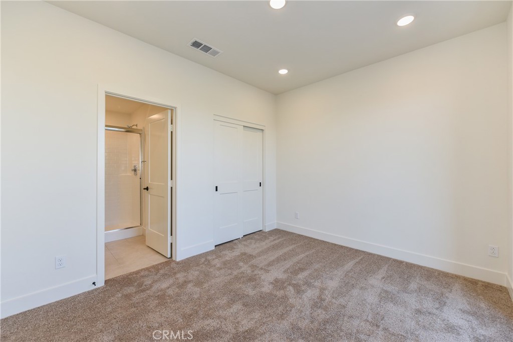 16432 Compass Avenue