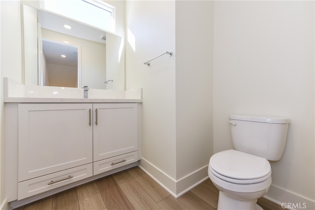 16432 Compass Avenue