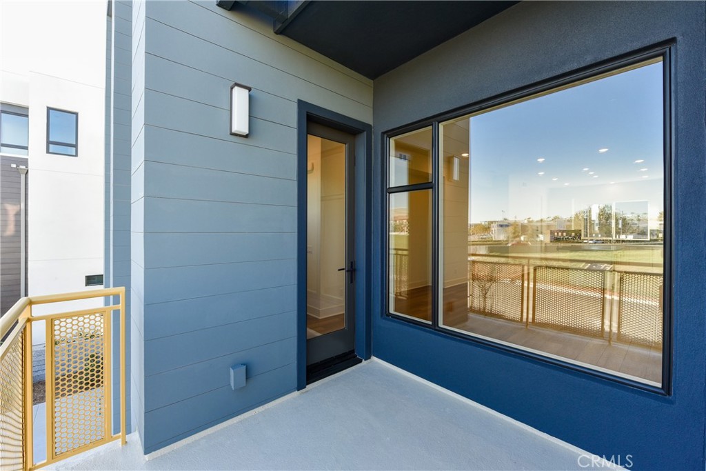 16432 Compass Avenue