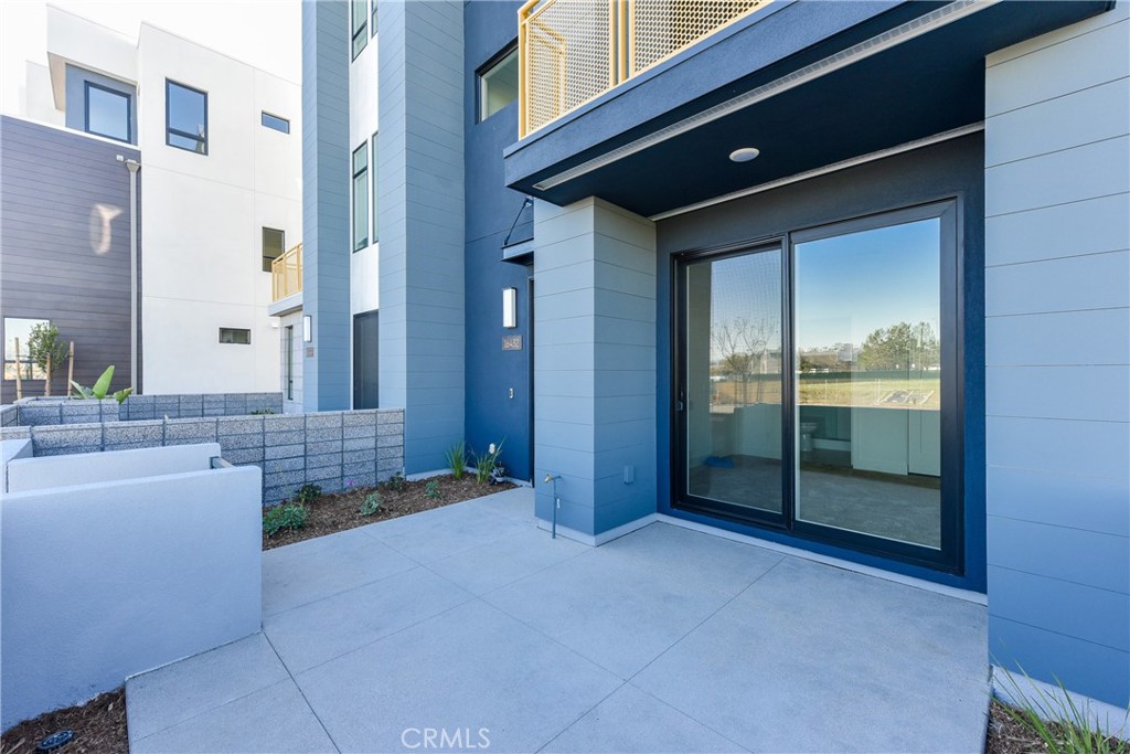 16432 Compass Avenue