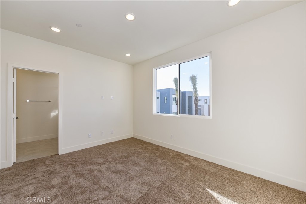 16432 Compass Avenue