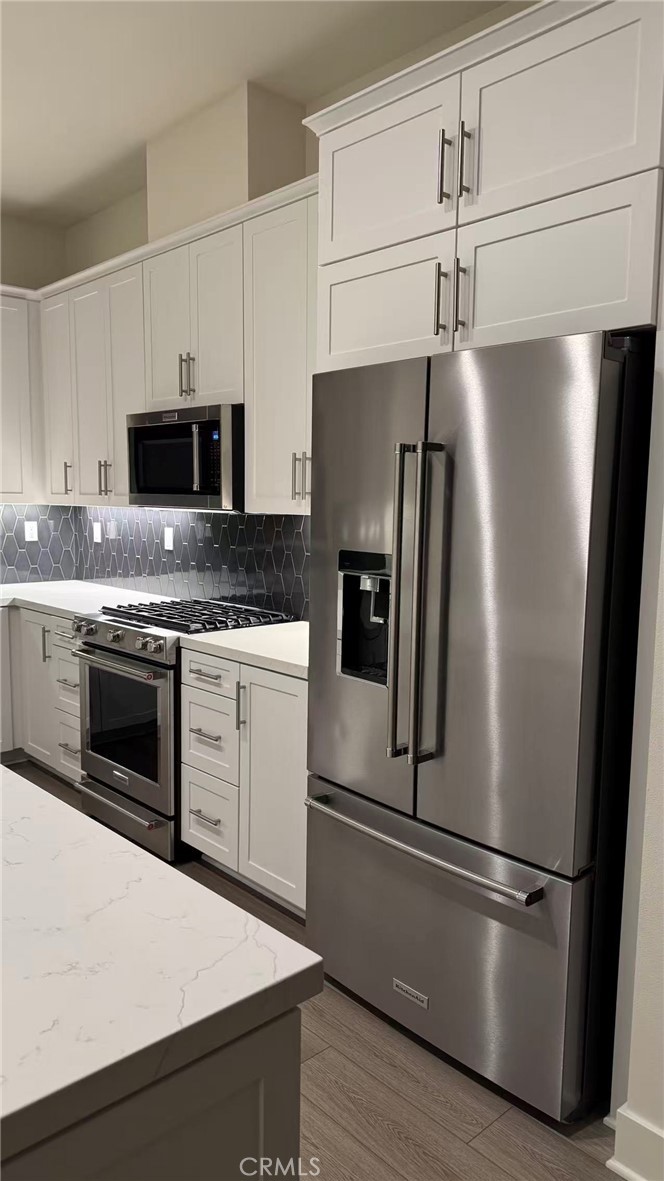 16432 Compass Avenue