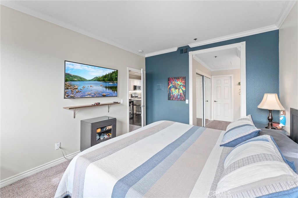 20301 Bluffside Circle D306