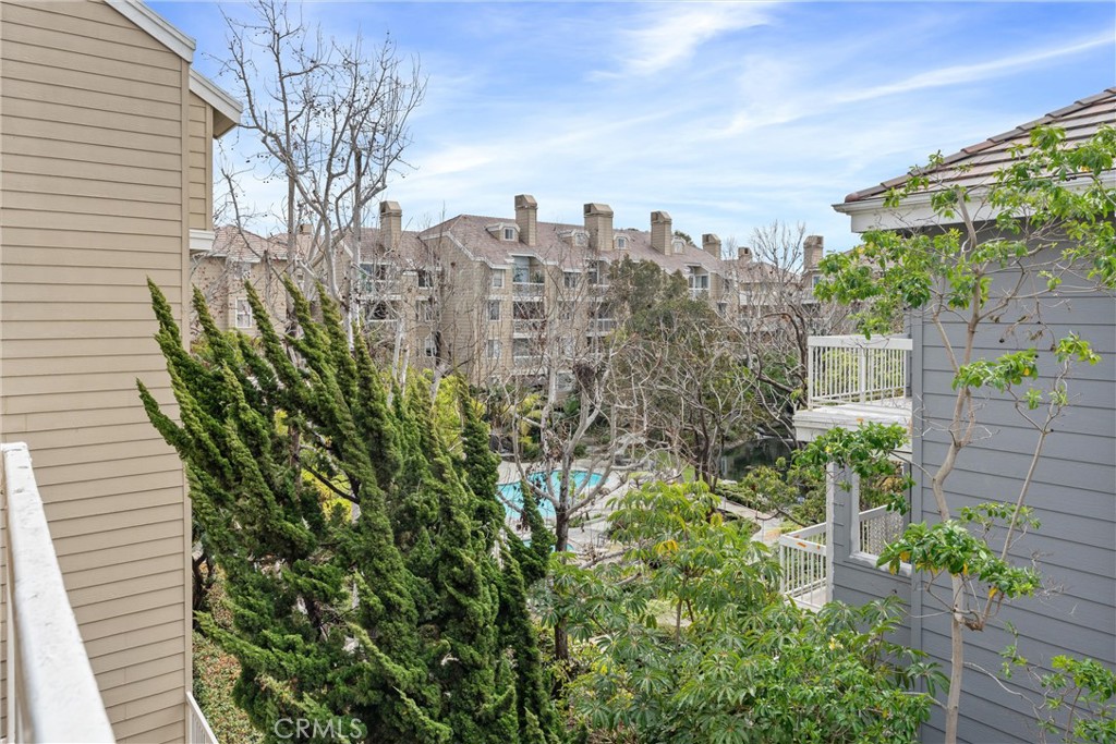 20301 Bluffside Circle D306