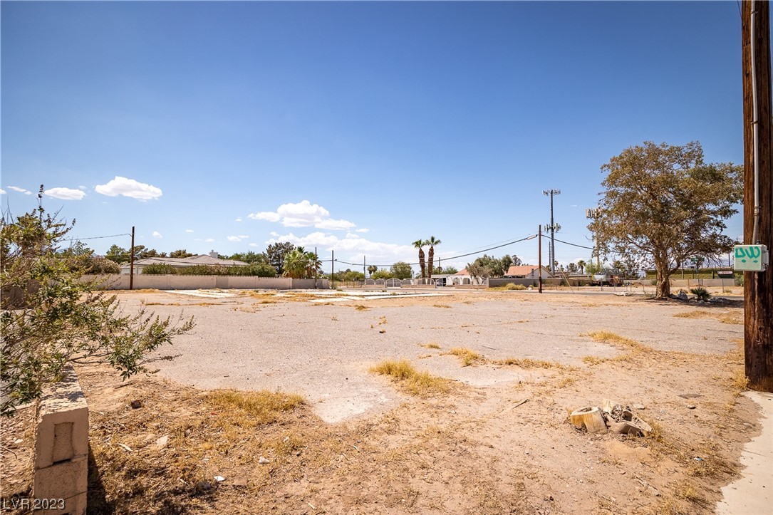 2315 North Decatur Boulevard