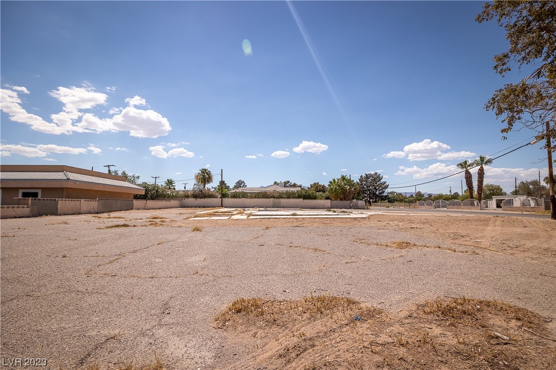 2315 North Decatur Boulevard