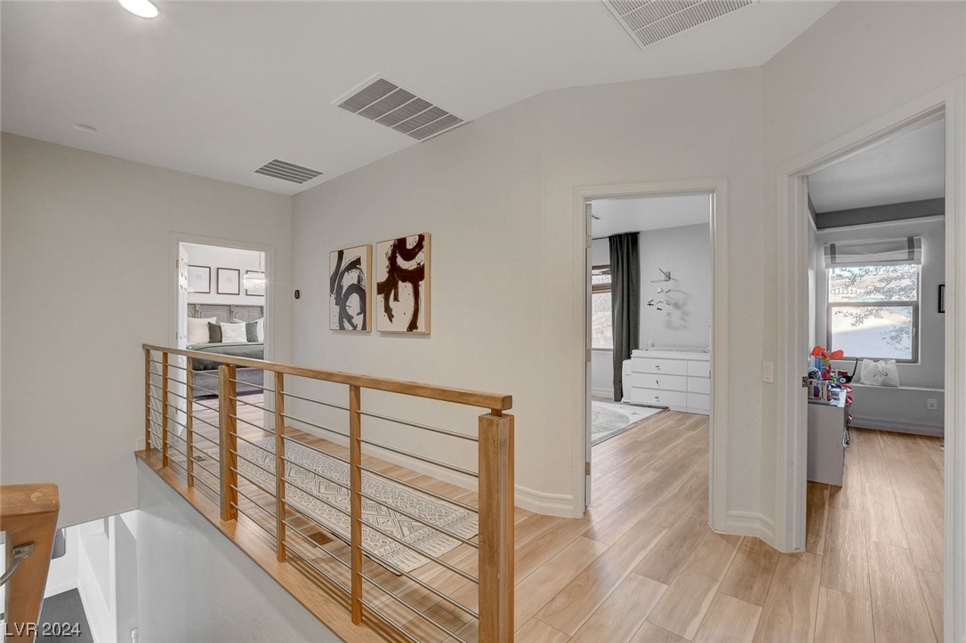 2537 Chateau Clermont Street