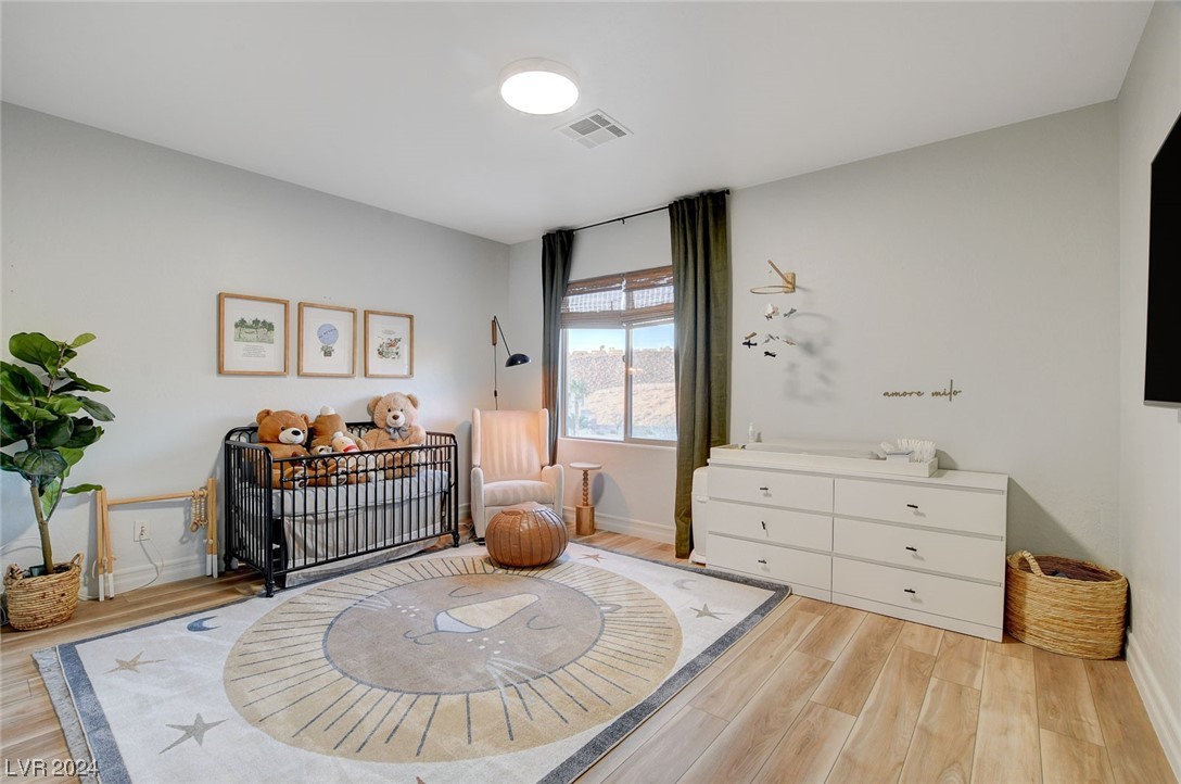 2537 Chateau Clermont Street
