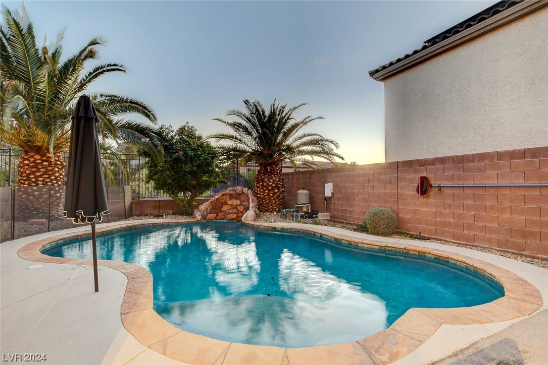 2537 Chateau Clermont Street