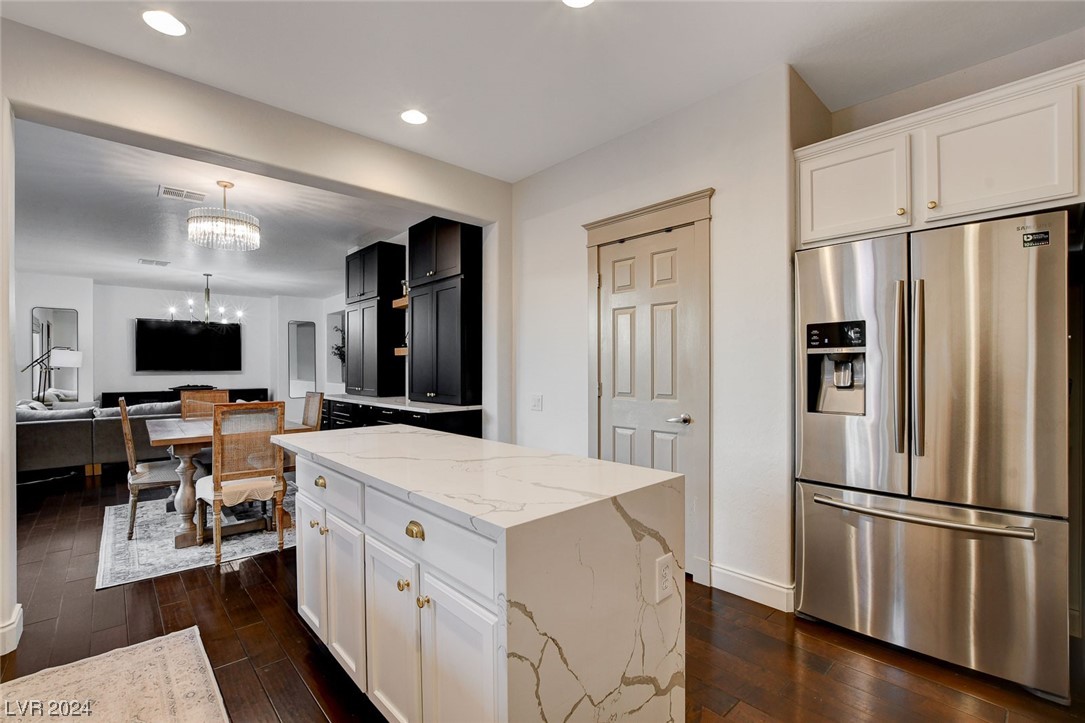 2537 Chateau Clermont Street