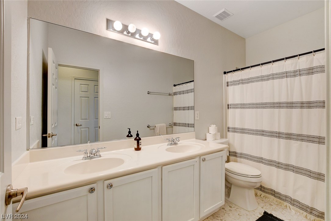 2537 Chateau Clermont Street