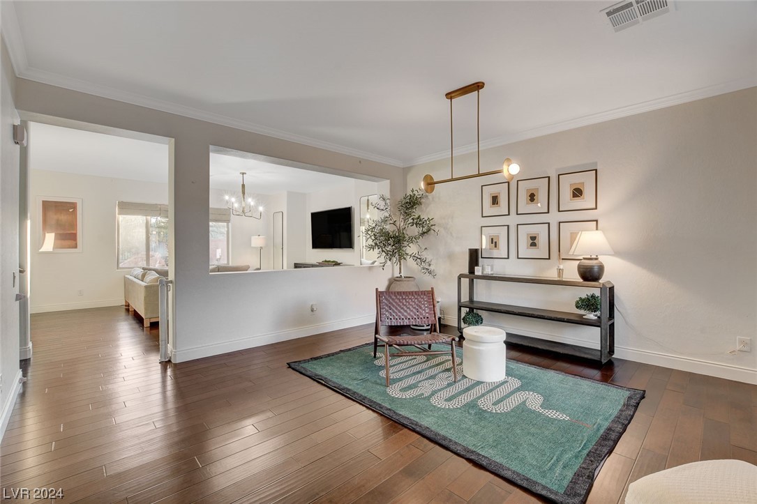 2537 Chateau Clermont Street