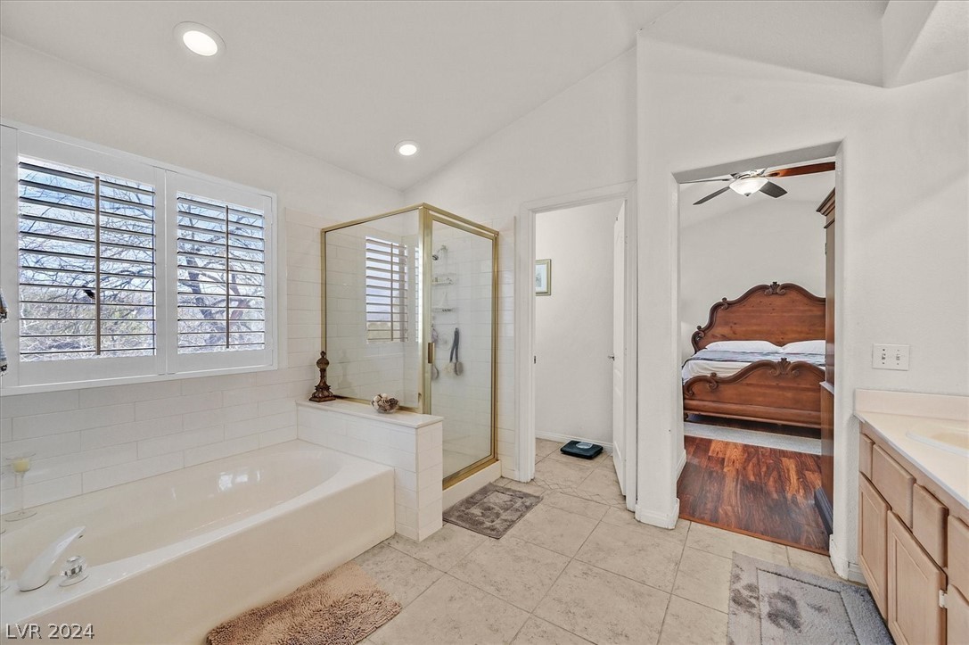 4940 Forest Oaks Drive