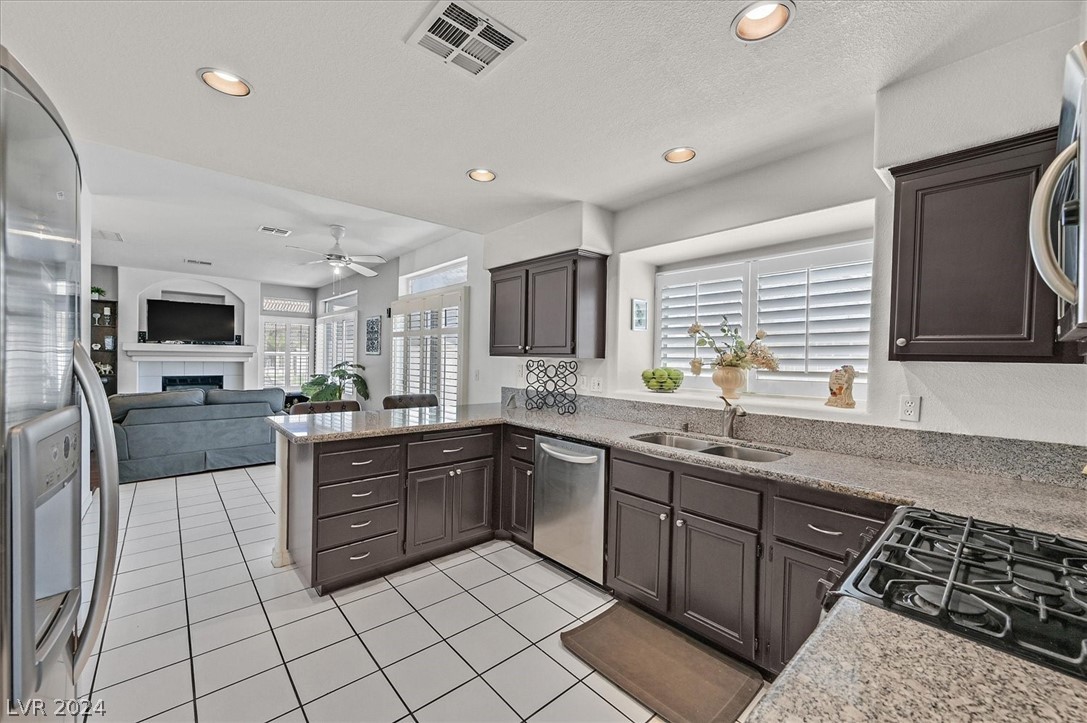 4940 Forest Oaks Drive