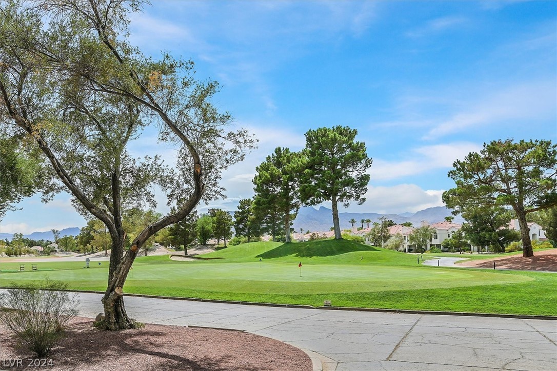 4940 Forest Oaks Drive