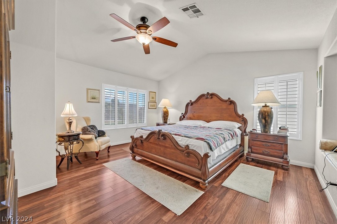 4940 Forest Oaks Drive