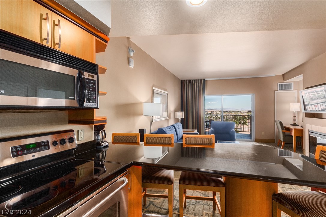 211 East Flamingo Road 610