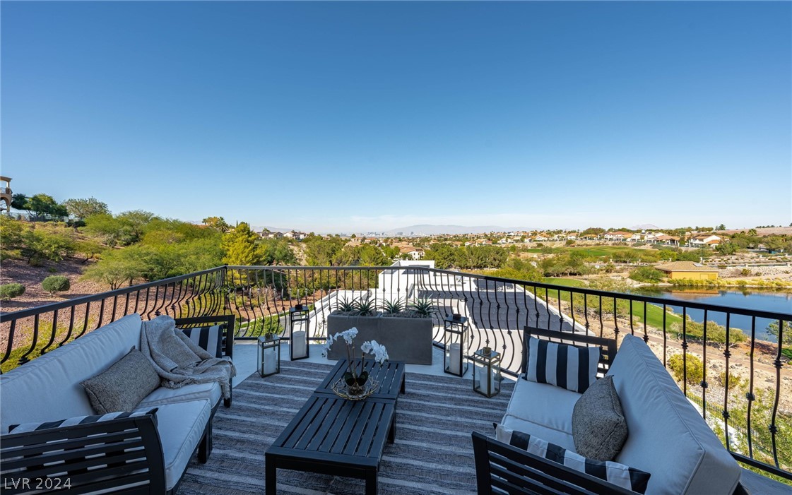 2876 Quartz Canyon Drive
