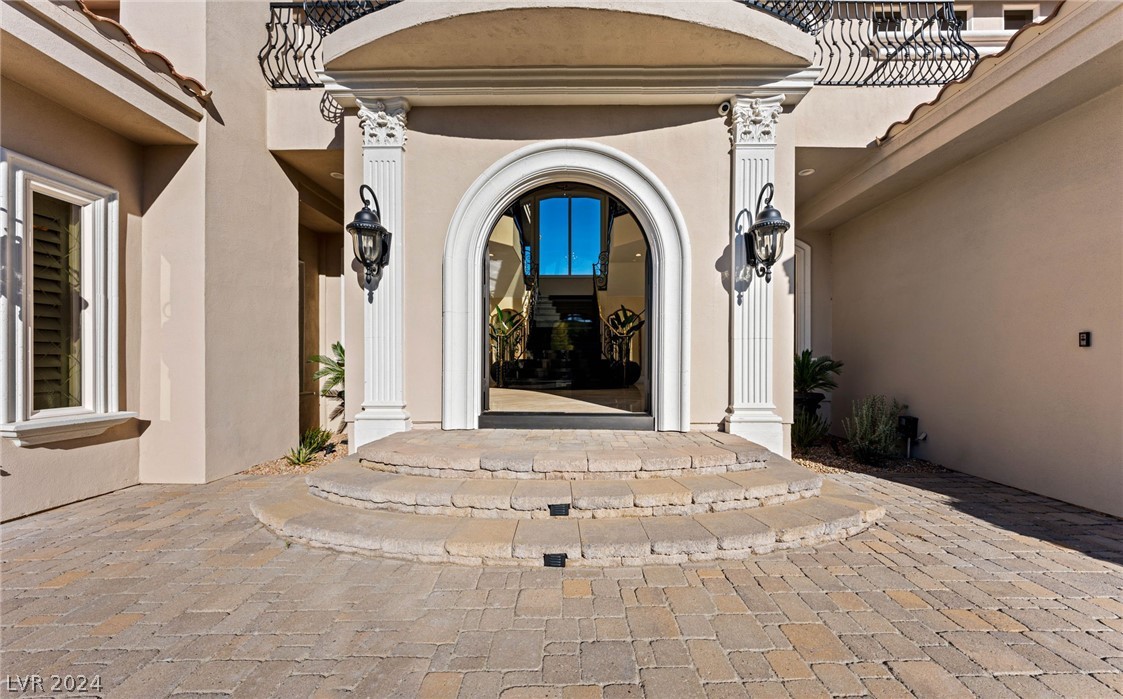 2876 Quartz Canyon Drive