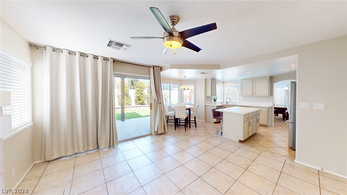 5724 Solimar Lane